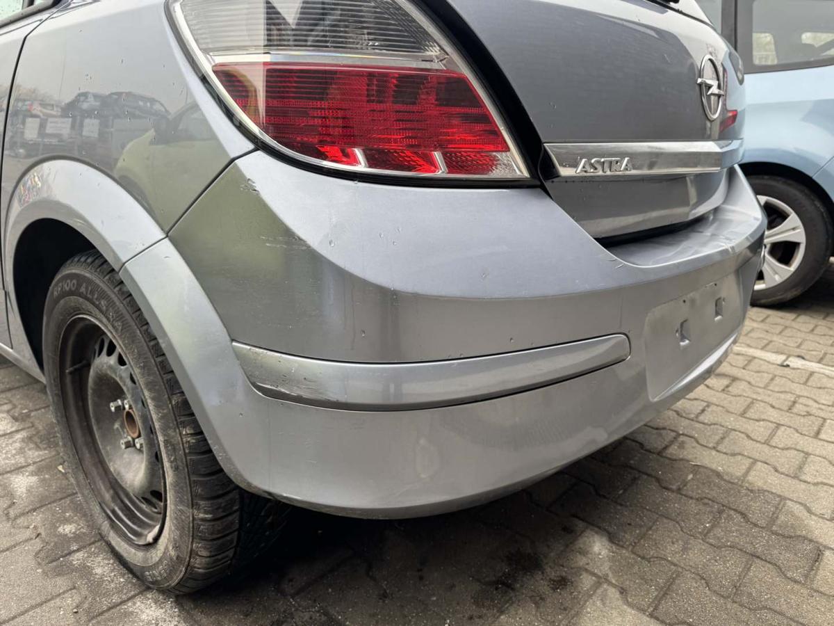 Opel Astra H original Sto&szlig;stange Stossf&auml;nger hinten Z163 Lichtsilber Flie&szlig;heck Facelifzt Bj.2009